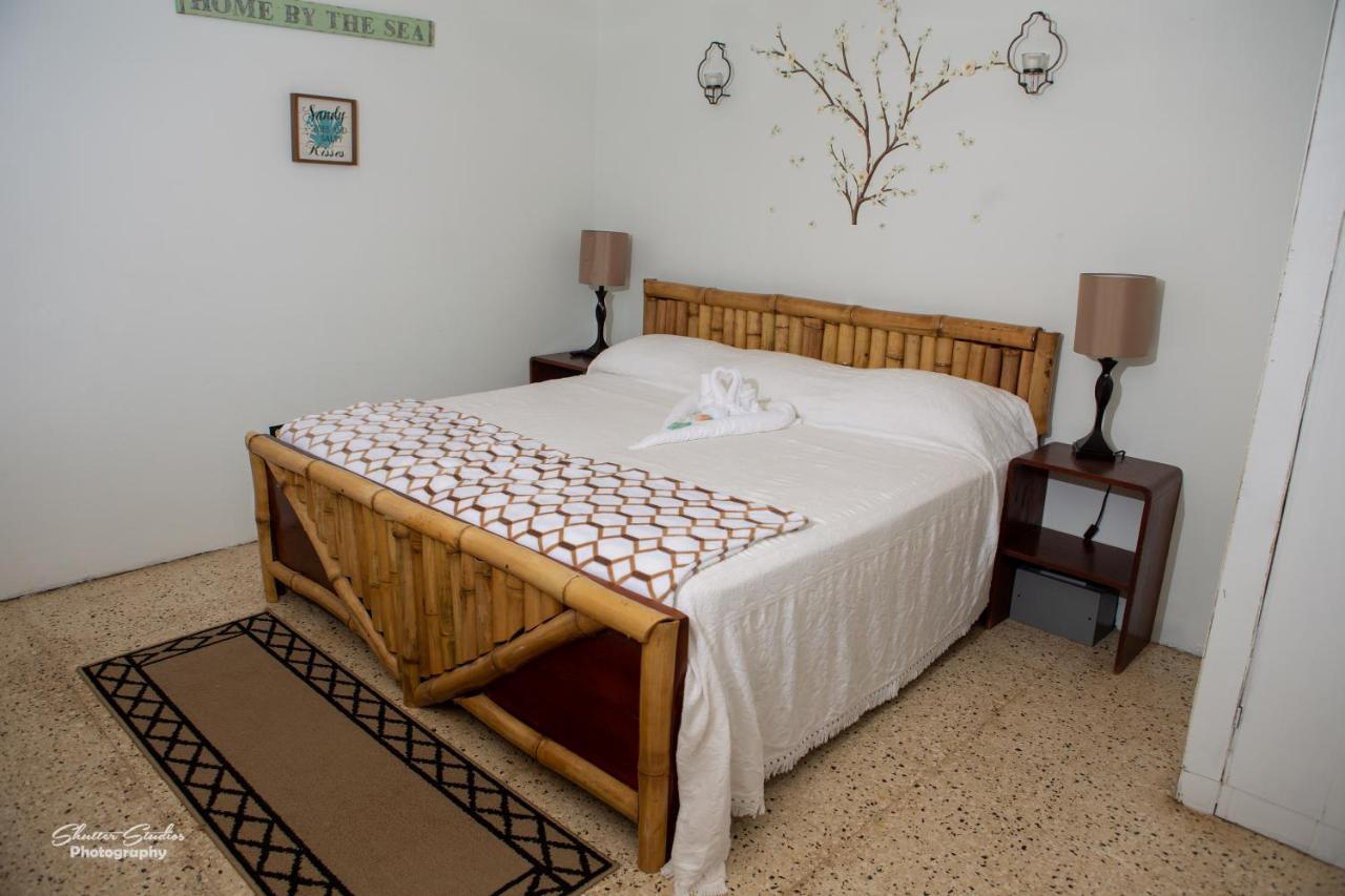 Treasure Beach Inn And Bar מראה חיצוני תמונה